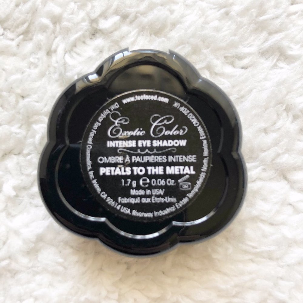 🌺 Petals to the Metal Eyeshadow - Picture 5 of 5